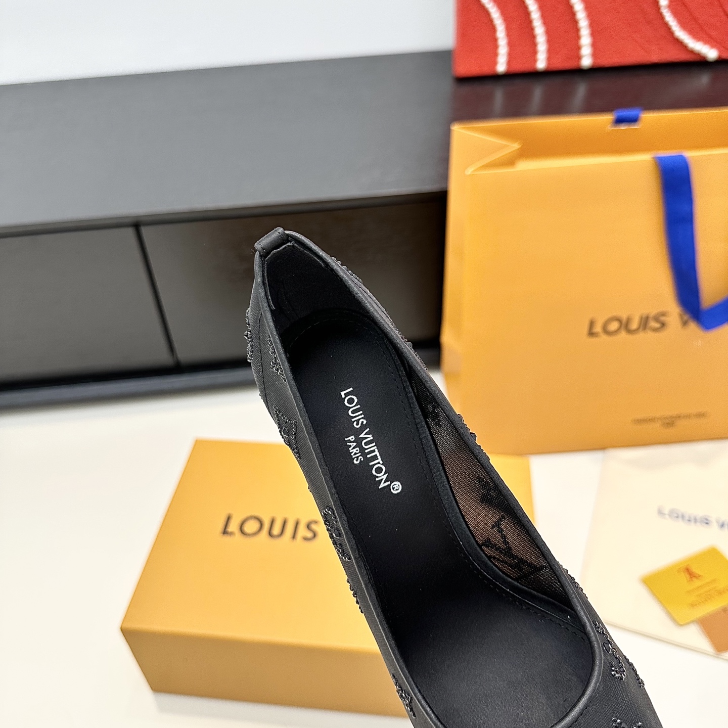 Women's high heels